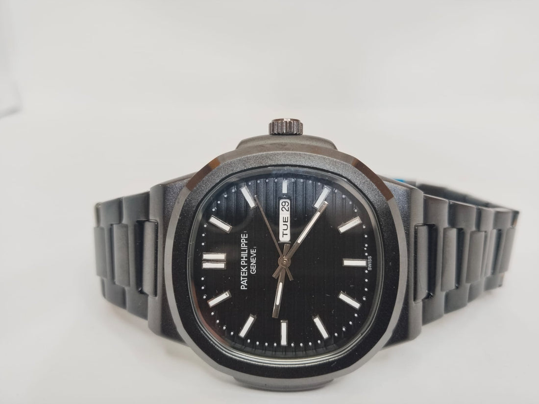 Premium Black Dial Stainless Steel Watch – Luxury Design